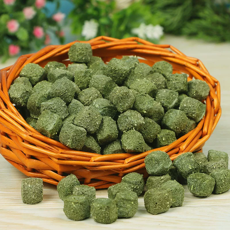 Хорьковый хомячок голландский кролик формирование трава круг Puff Grass Rabbit Grass Snacks 500г