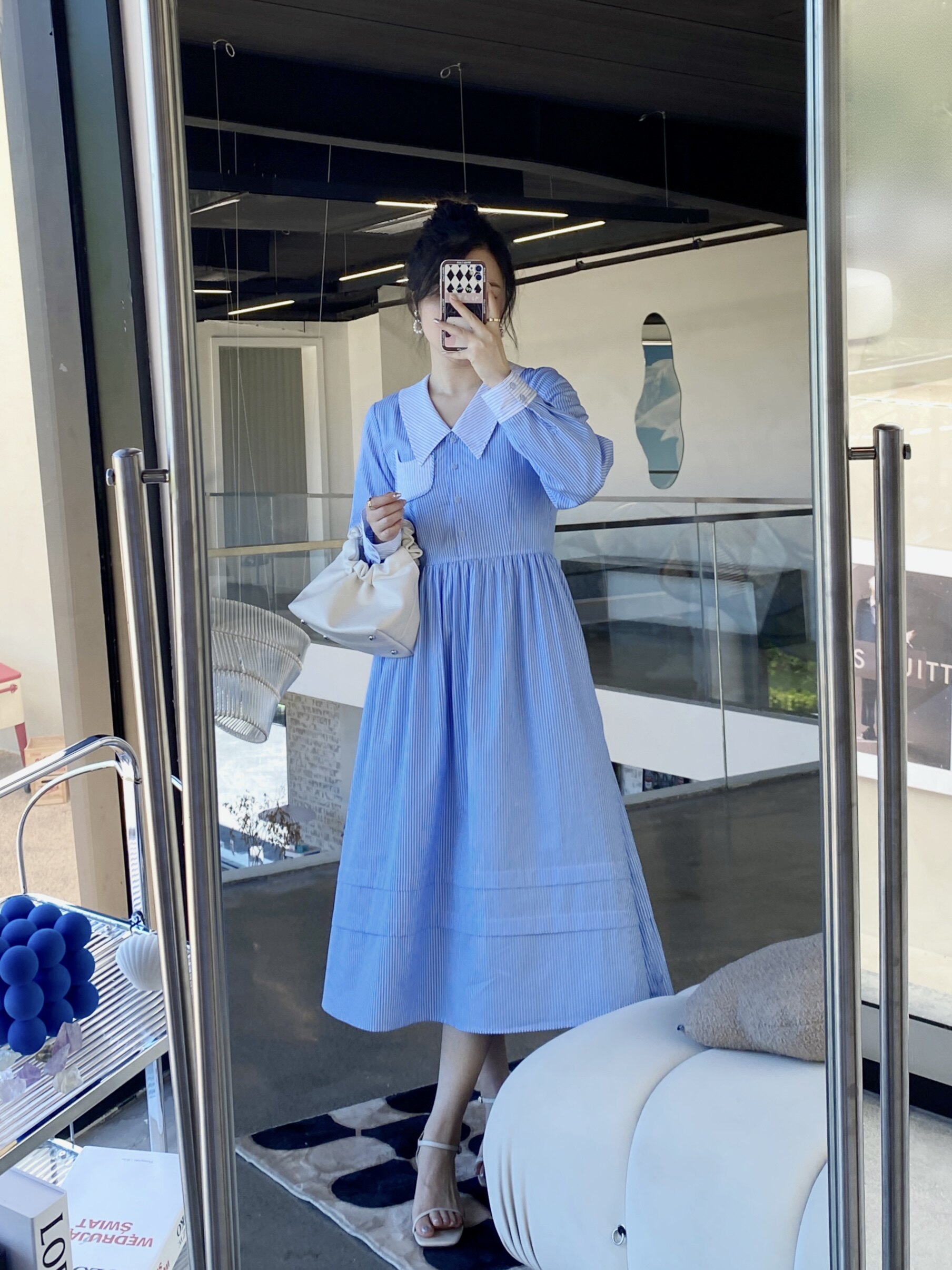 The JML ginger grain French retro blue striped long-sleeved shirt with a patchwork collar and a long cinched waist dress are slimming Item Picture