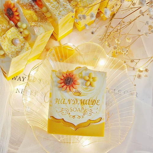 Высококачественное мыло ручной работы, очищающее молочко, подарочная коробка с экстрактом подсолнечника, делается под заказ, подарок на день рождения