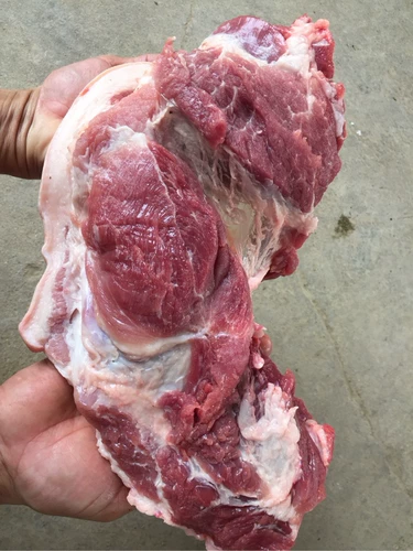Heyuan Farmers Rremine свиньи перед свининой Свежая свинина с кожей кожа передней стороной спереди SF Раннее мясо с передней ногой