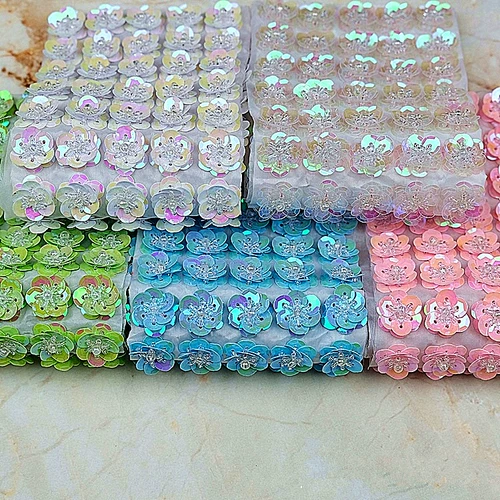 Трехмерный пластиковый аксессуар, в цветочек
