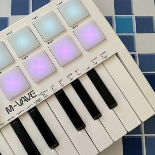 MIDI MIDI MIDI клавиатура MIDI-контроллер Портативная зарядка клавиатура RGB клавиатура клавиатура