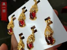 Украшения на шею 高档古玩古董清代红色宝石镶金鎏金老貔貅瑞兽红宝石吊坠一件280