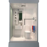 Общая ванная комната в ванной комнате интегрированная мобильная дома комната для ванной комнаты.