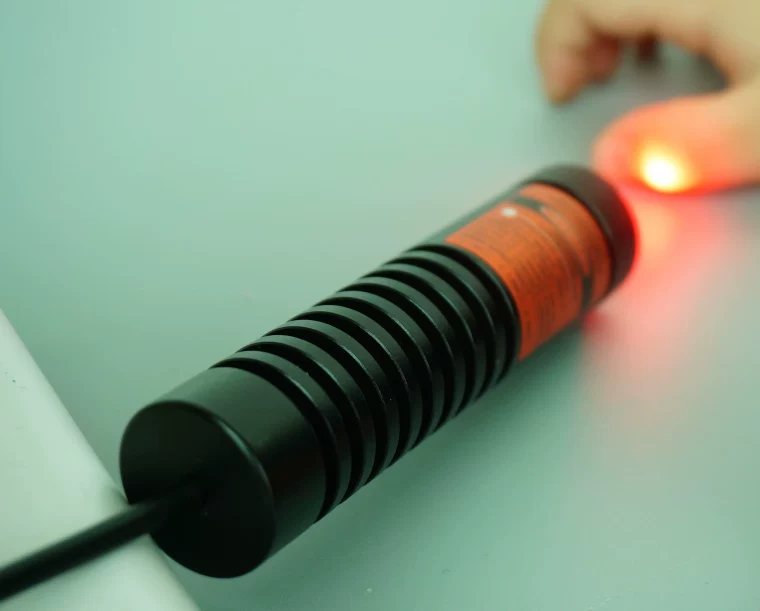 [可调焦点状300-500-700mW 635/638nm橙红光激光模组/红色激光器]