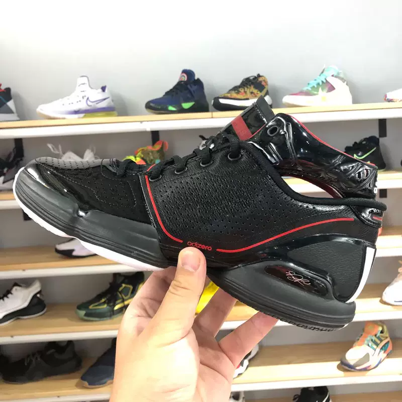 Три Бист Сникерс Адидас D Rose1 Россс Баскетболские кроссовки All-Star black red pacific кожаные FW7591