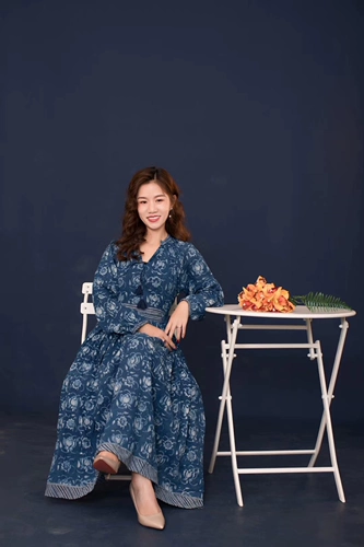 Непала Индия импортированная вышитая вышитая ручная платья за рубеж