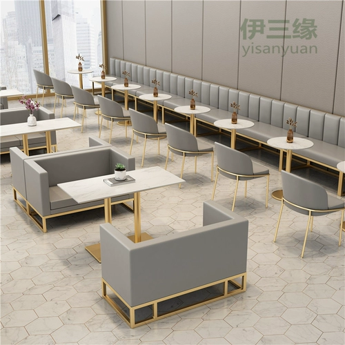 Железная карта, сидящая на диване против Wall West Restaurant Cafe, столик ресторана Хунань и кресло, столик для карт горячего горшка.