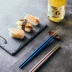 Đũa inox 304 kiểu Nhật sáng tạo màu sắc phù hợp với đũa sushi bộ đồ ăn gia dụng một cặp - Đồ ăn tối