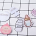 Phim hoạt hình Nhật Bản và Hàn Quốc Hoạt hình acrylic Trâm Dễ thương Mềm Sữa Sữa Fart Peach Badge Bag Phụ kiện - Trâm cài ghim cài áo vest nam Trâm cài