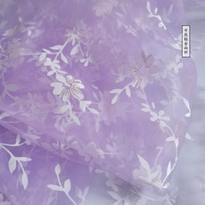 органза 梦幻浮生 夏季新品淡紫色剪花欧根纱烫金布料 连衣裙蓬蓬裙面料