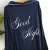 Đặc biệt hàng ngày slim home dịch vụ phương thức dài cardigan nightdress robe woman mùa xuân và mùa thu Châu Âu và Mỹ đơn giản đồ ngủ đồ mặc nhà Đêm đầm