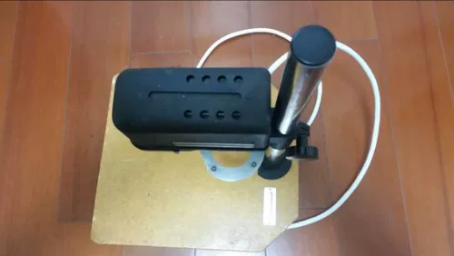 Уронить!В 1960 -х годах 16 -миллиметровая микроам -камеры, поддерживающая профессиональная черно -белая темная машина для усиления комнаты