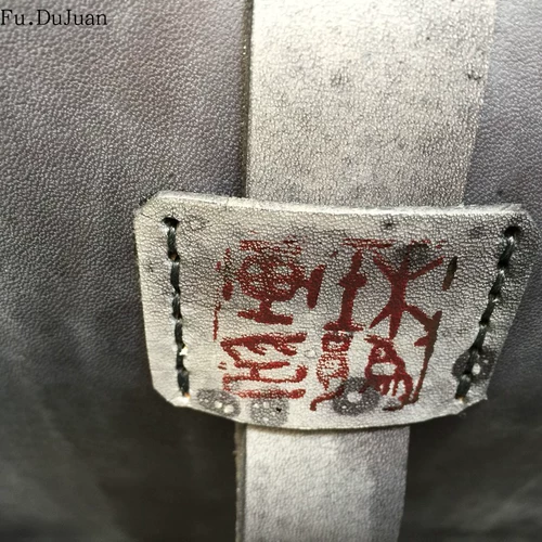 Вместительная и большая кожаная дизайнерская легкая и тонкая сумка на одно плечо, из натуральной кожи