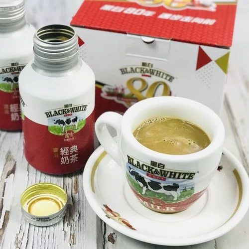 Черно -белое молоко молоко в стиле молока в стиле молока корейское производство густое скользкое классическое молоко чае