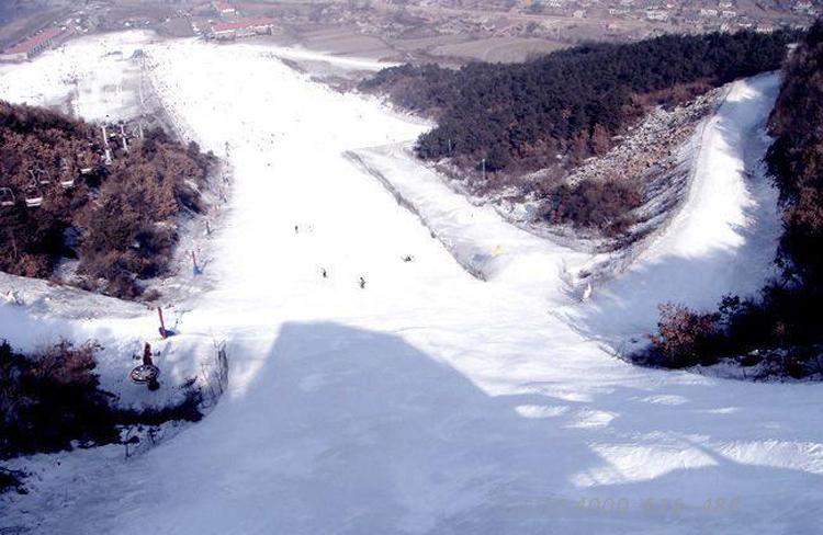 沈阳怪坡滑雪场高级道图片