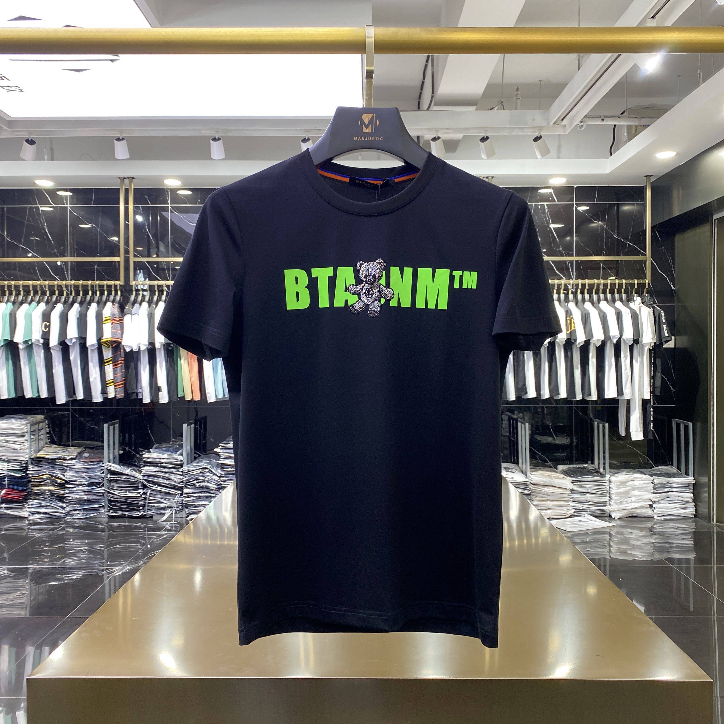 European men's wear bear rhinestone short-sleeved T-shirt 2022 new style trendy men's jade silk half-sleeved round-neck T-shirt base layer Item Picture