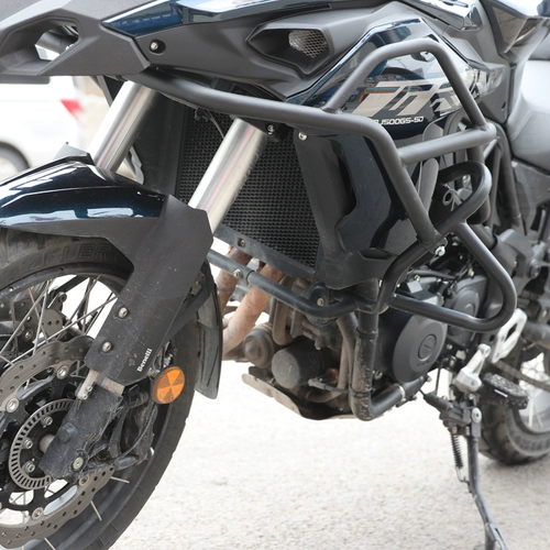 Применимый Qianjiang Bena Lijinpeng TRK502X Бампер Большой корпус.