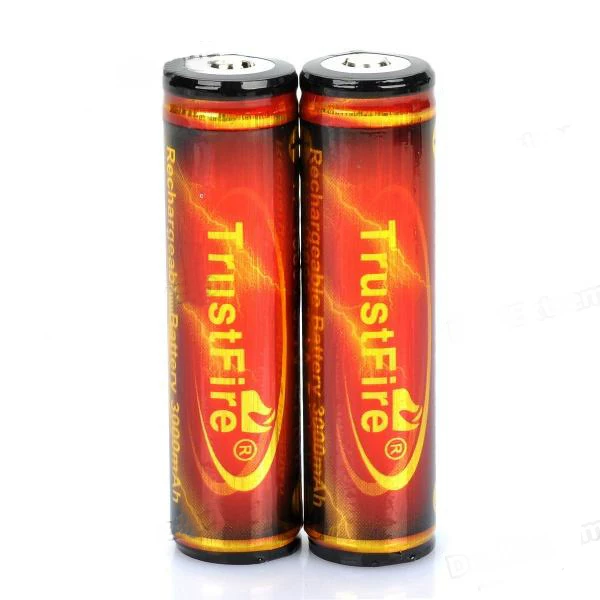 The new original genuine TrustFire18650 can charging lithium battery belt protective board large capacity of 3000 mAh