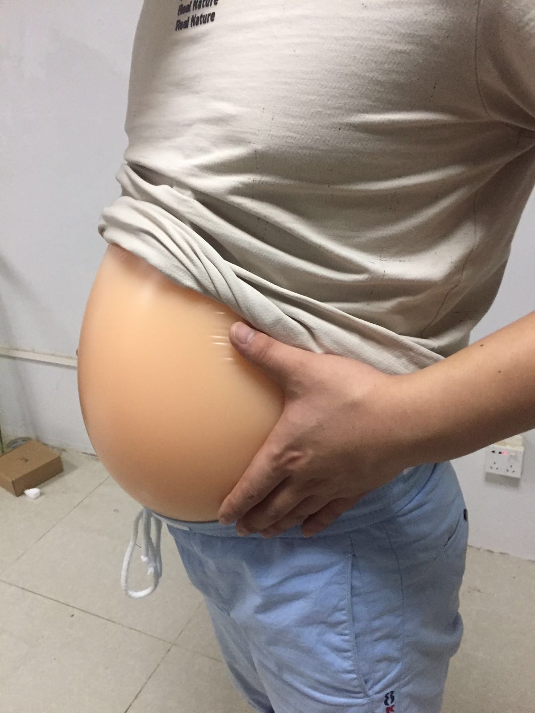 белая жидкость из грудей беременность фото 117