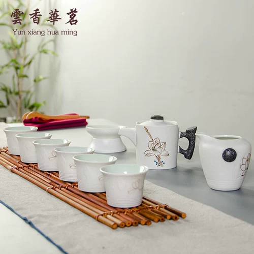 Чайная мебель набор домашняя гостиная полная -Аутоматическая вода, интегрированная кунг -фу чайное стол. Трящная вода -тумано -чайный поднос чай является простым