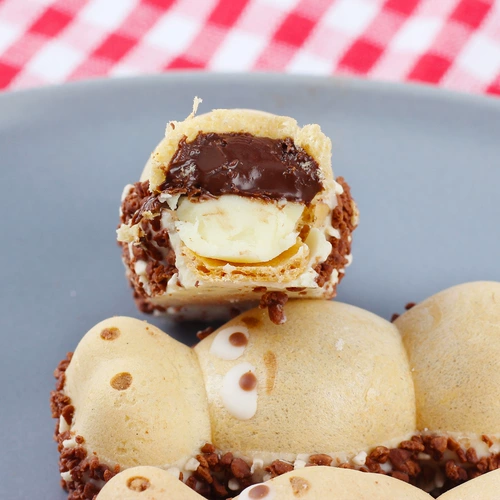 Ферреро импортировал как шоколадное сэндвич с бутербродом с молоком.