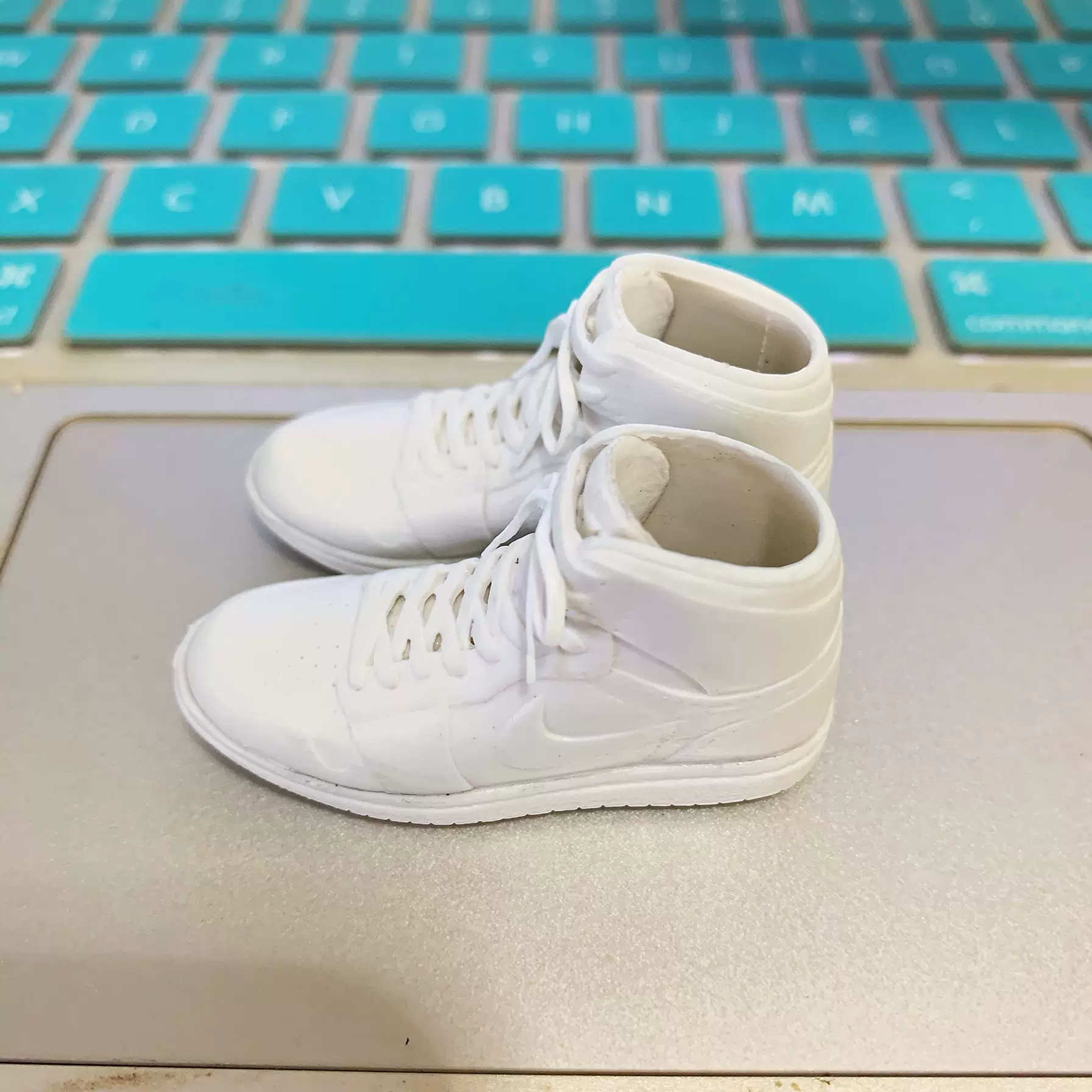 [32 degrees ~ bulk Enterbay EB NBA1/6 Jordan1 Joe 1 Air Force No. 1 model basketball shoes]