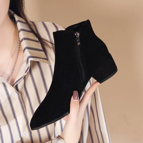 Martens, флисовые зимние матовые короткие сапоги с заостренным носом, 2023 года