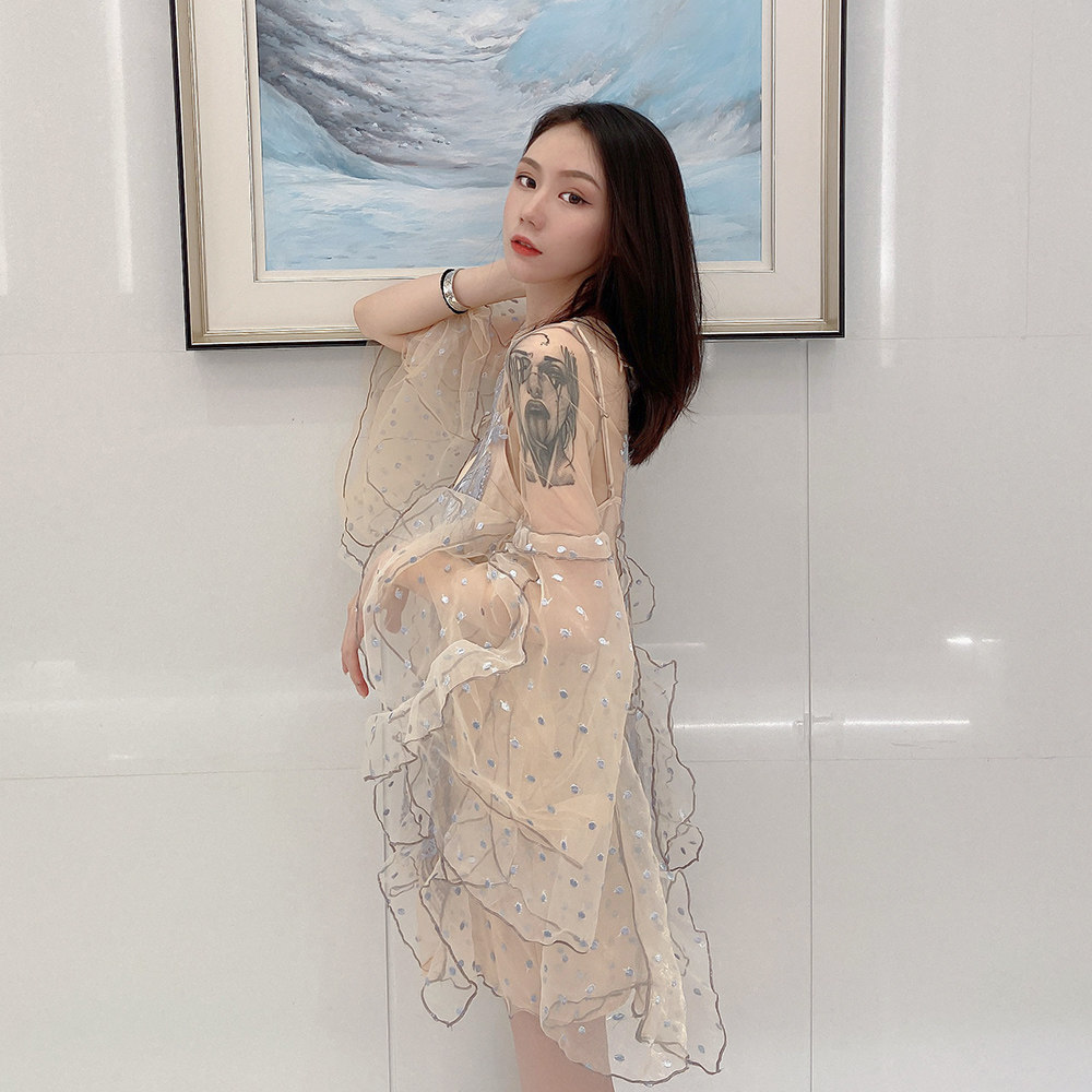 INS超火海边度假裙显瘦性感泰国巴厘岛沙滩裙超仙女裙连衣裙聚会