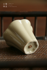 чашка 蔓生尘物 素面花口套杯（三个一套）