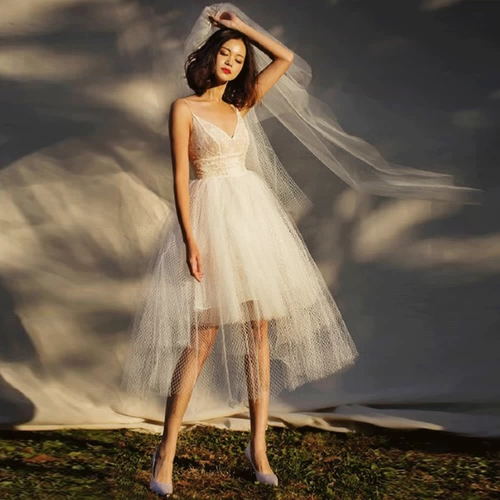 Новая тема фильма Короткая юбка Light Saison - пара свадебных платье