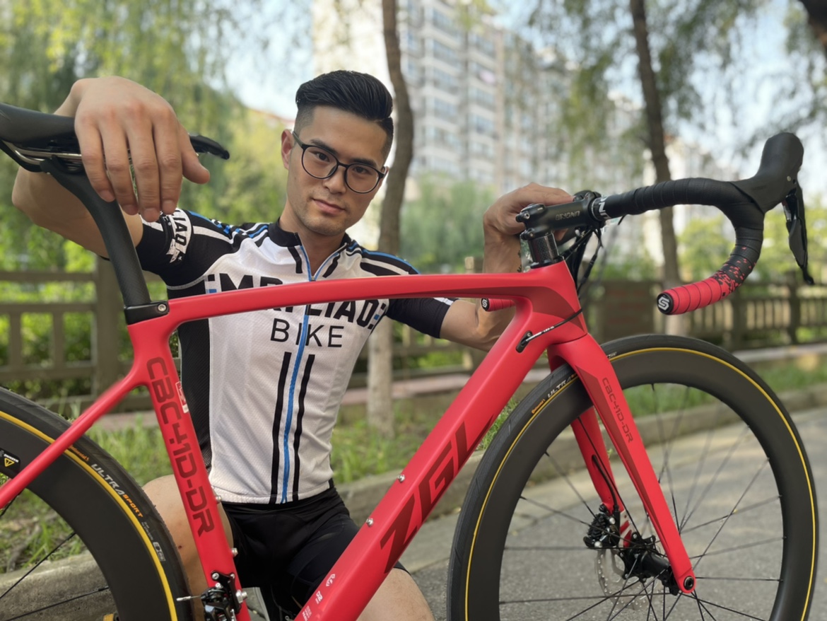 ZGL 中国龍寮技術者、カスタマイズされたアセンブリ、特別価格、送料無料カーボンファイバーロードバイク自転車ロードバイク