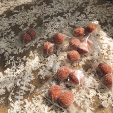 Боярышник продукты 一款好吃的山楂球 日本雪丽球 400克/份