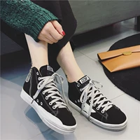 Giày đế bệt đế xuồng đế xuồng 2017 cho bé mùa thu Hàn Quốc Ngôi sao cũ boot trắng cao cổ