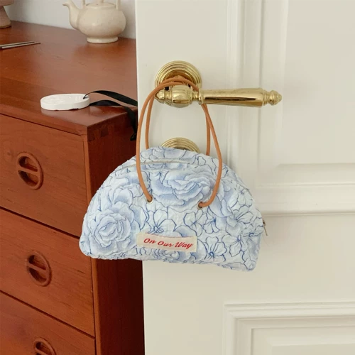 Свежая вместительная и большая косметичка, брендовая универсальная портативная сумка для путешествий, в цветочек