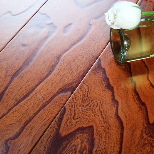 Много -слойный сплошной древесина Композитный пол водонепроницаемый и экологически чистый E0 Обнаружение деревянным полом.