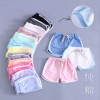 2018 mùa hè mới trẻ em Hàn Quốc quần chàng trai và cô gái bông thể thao quần short trong trẻ em rắn bãi biển màu quần quần áo trẻ em nam
