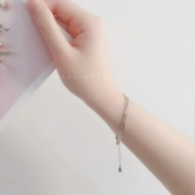 Vòng tay ba lớp đơn giản mạ bạc Hàn Quốc khí chất nhỏ hoang dã học sinh hàng ngày dễ thương Sen vòng tay nữ