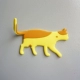 Коричневая ходящая кошка