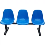 Баскетбольная площадка задняя пластиковая ряд стул в больнице в инфузии ожидание стула Парк Парк Общественный стул на открытом воздухе места отдыха