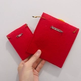 Декоративная декоративная новогодняя новогодняя сумка маленькая сумка красная конверт может исправить рюкзак и метод красный конверт кошек Sheronori