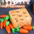 Bé củ cải kéo đồ chơi bé bằng gỗ Tong Yizhi chống lại sự chèn cà rốt trận đấu 1-2 tuần bé trai và bé gái một tuổi rưỡi Đồ chơi bằng gỗ