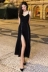 Hàn Quốc phiên bản của mỏng mỏng backless kim loại khóa chic cao eo Một từ chia váy không tay V-Cổ sling váy dài nữ