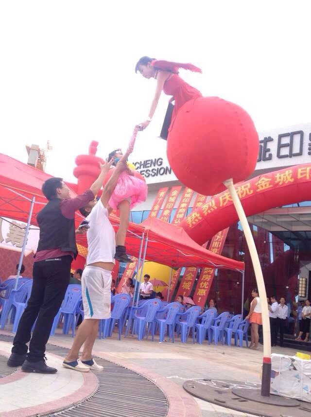 不倒翁 现货现货!人体漂浮 行为艺术美女不倒翁道具路演 多人悬浮术