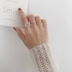 Nhẫn nữ kết hợp bộ đồ sinh viên Nhật Bản và Hàn Quốc hipster ngón trỏ nhẫn đỏ lạnh gió sang trọng tối giản cá tính mở nhẫn nhẫn cưới vàng 18k Nhẫn