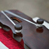 [Rongsheng Guqin] выбрал Tongmu Junior Fuxi Chaos Cnoe Kni Kyin xiaoqin Banacin подарки с полным набором аксессуаров