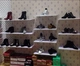 Upper wall giày rack gói hiển thị cửa hàng giày chăm sóc tủ trưng bày tủ nhiều lớp kết hợp lưu trữ giày kệ kệ giá kệ gỗ siêu thị Kệ / Tủ trưng bày