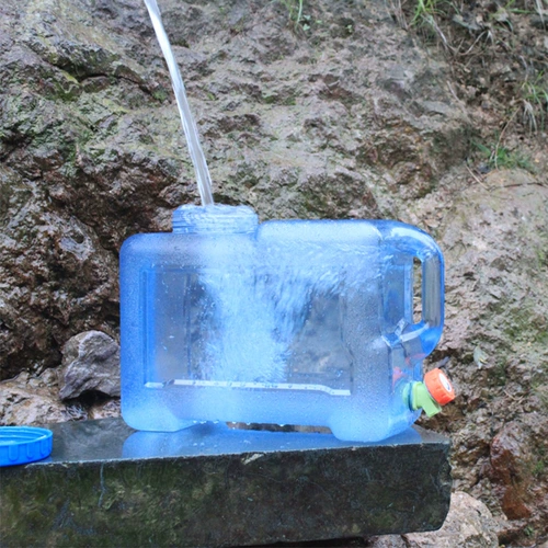 Ведро на открытом воздухе, квадратный ковш