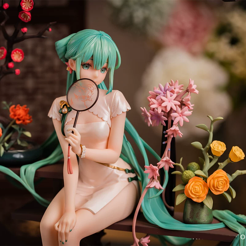 Минифигурка Shaohua Hatsune 25 см, детальная скульптура с цветочной подставкой