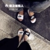 NIKE Benassi Không phù hợp đôi giày thể thao nam nữ màu đen và đôi dép 818736-011